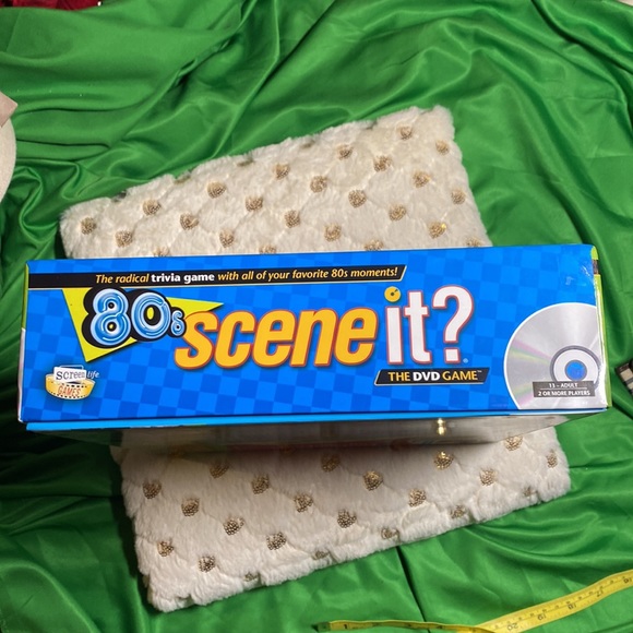 Scene It? Game 80s Version! - Picture 3 of 3
